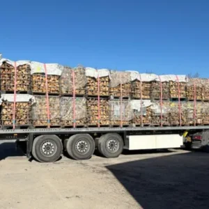Eiken brandhout per vrachtwagen – kamergedroogd | Bois Frabot